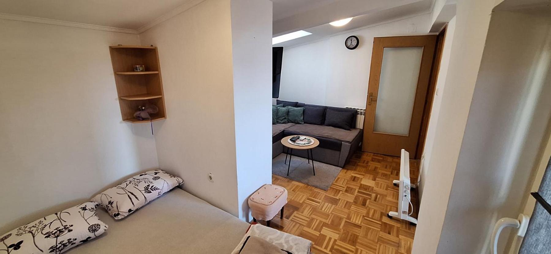 Apartman Ellye Lukavica Exterior photo