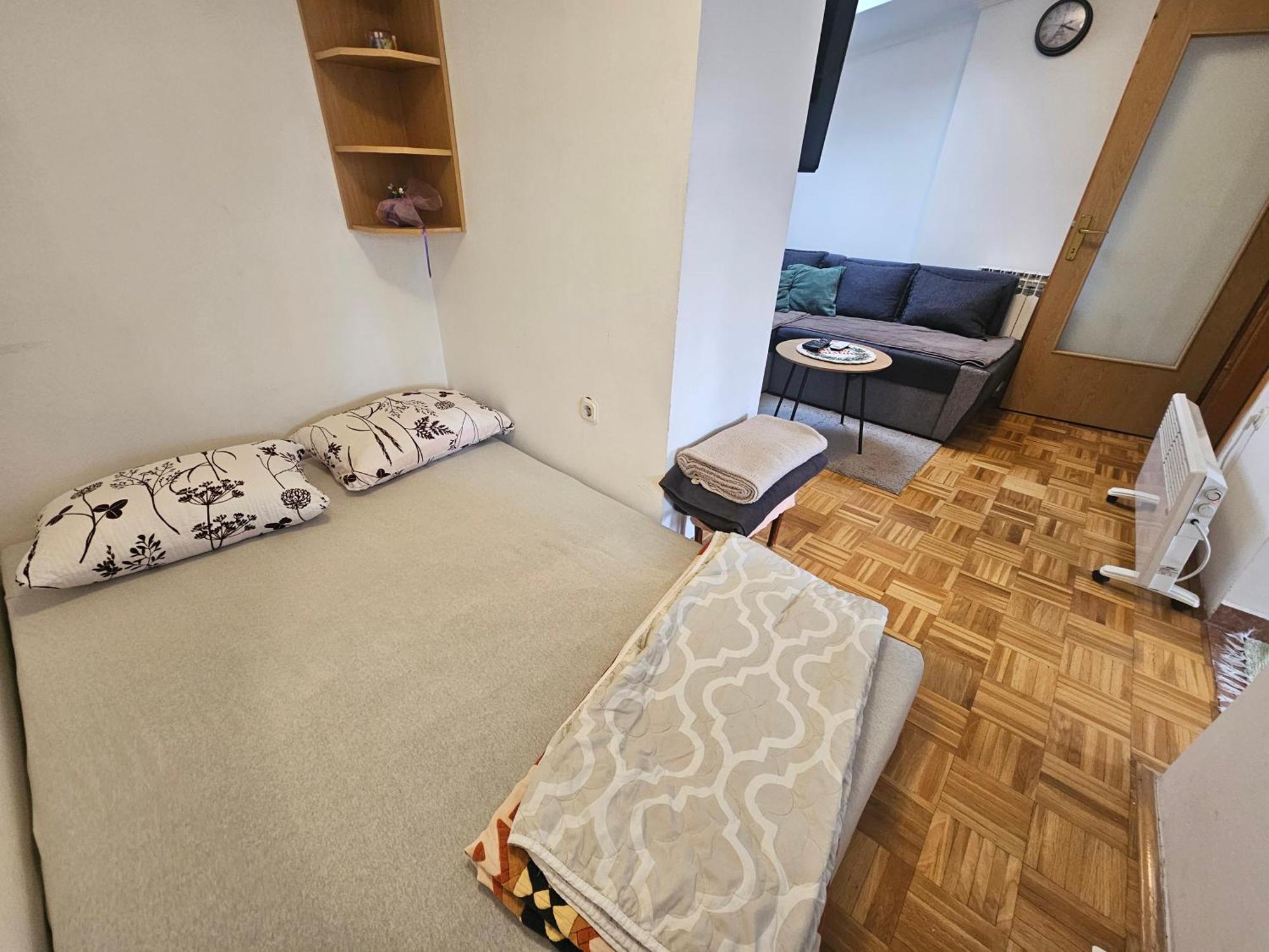 Apartman Ellye Lukavica Exterior photo